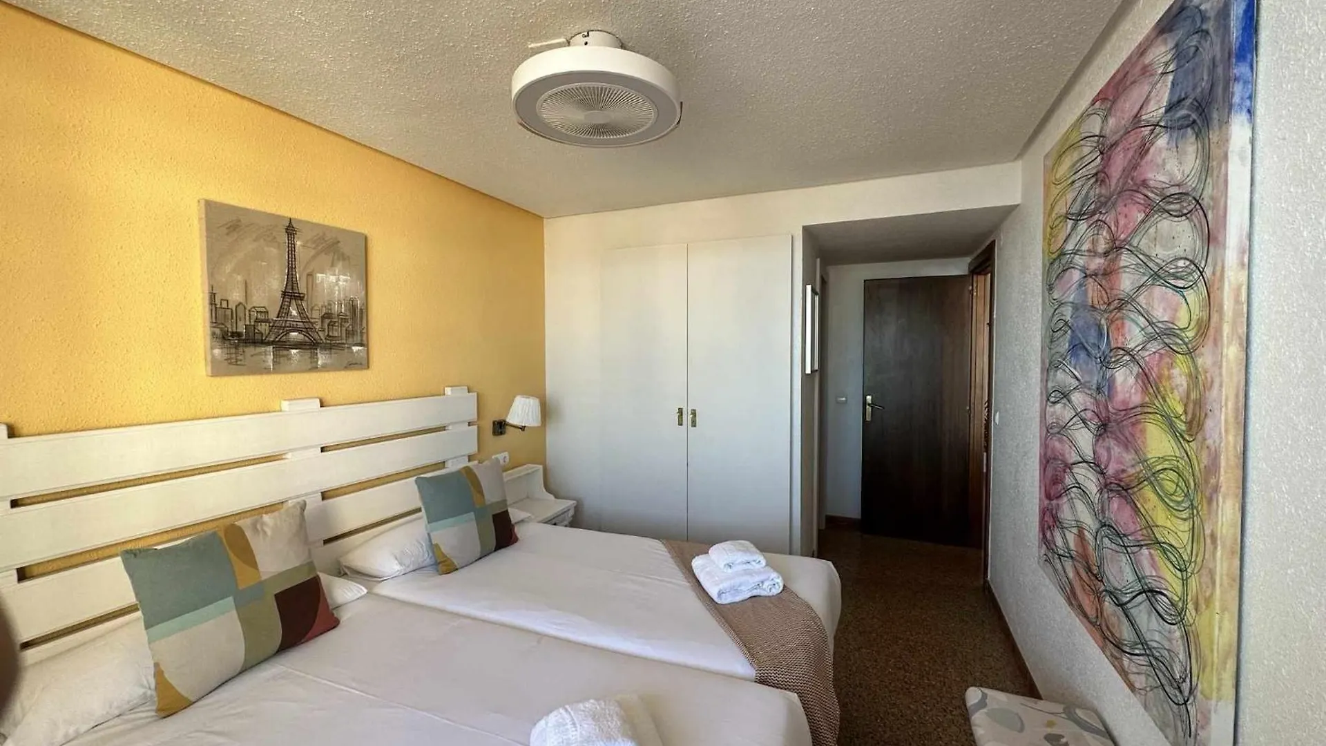 Apartamento Con Vista Al Mar En La Mitica Nogaler Torremolinos 0*,  Spain